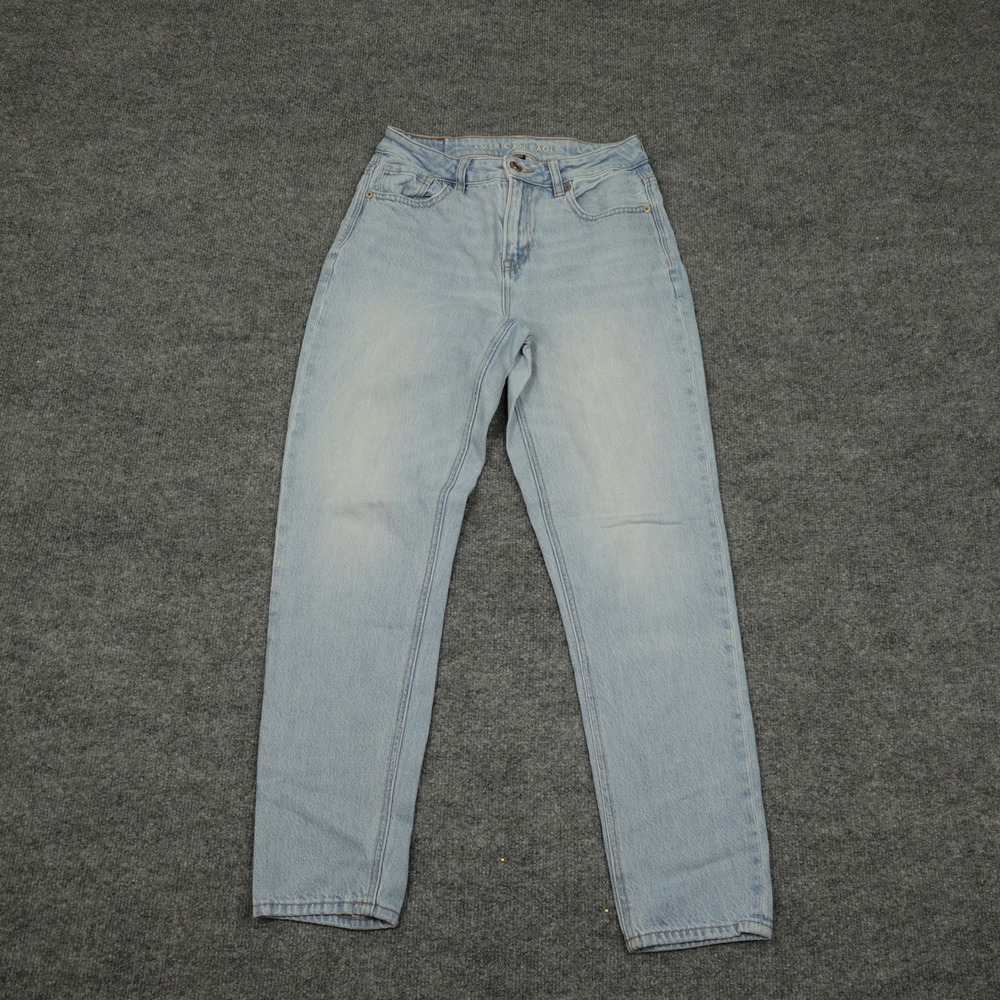 American Eagle Jeans Womens 2 Regular Light Wash Mom Jean High Rise Tapered Leg